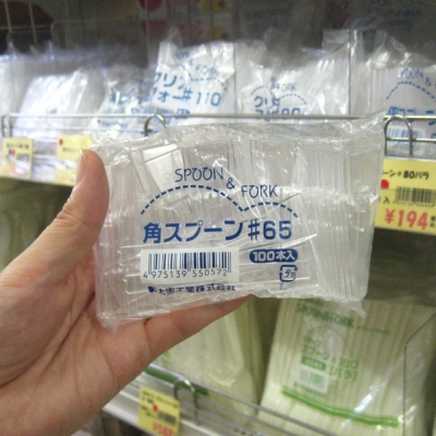 角スプーン６．５ｃｍ透明　バラ（１００本入）
